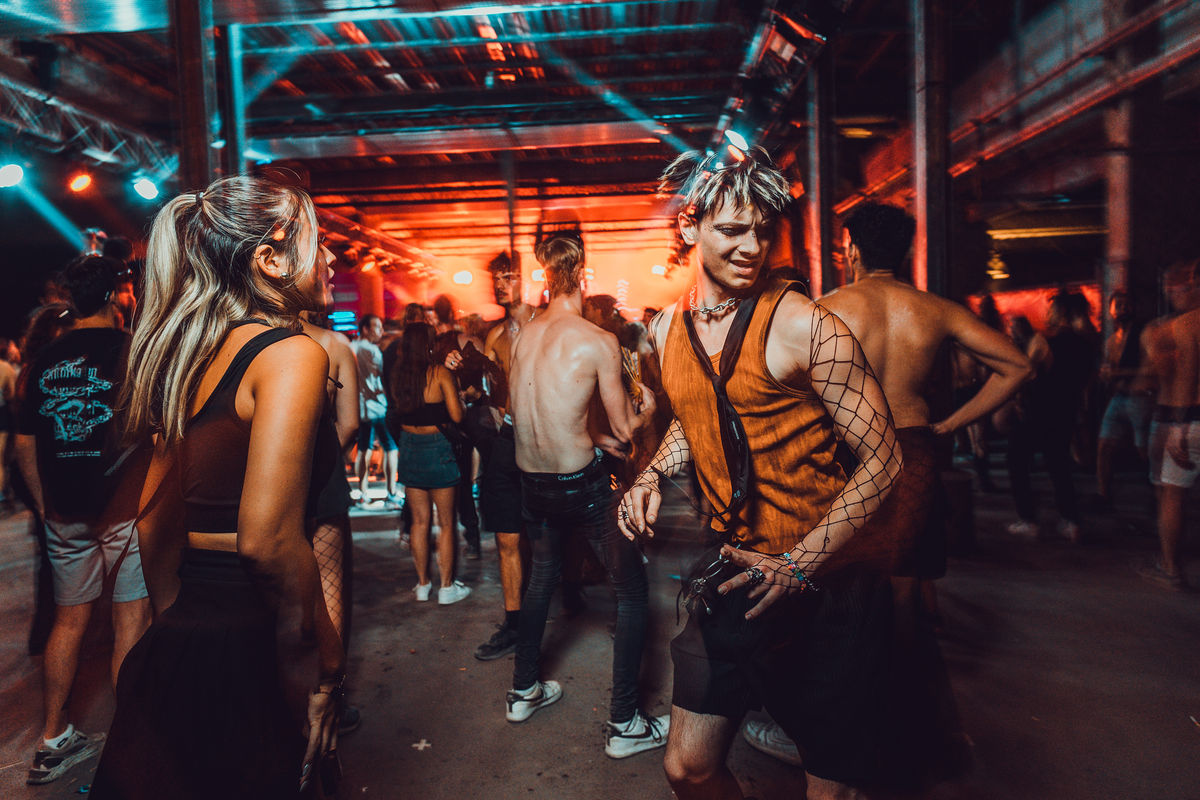 Loading... just a sec